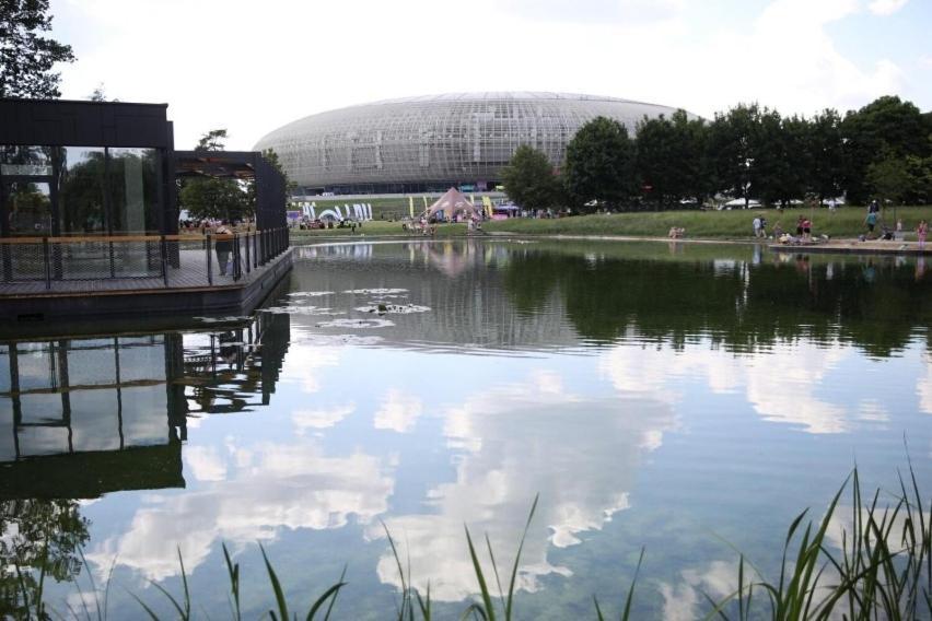 Tauron Arena Apartment With Garage - Krakow Lema エクステリア 写真
